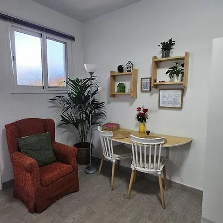 Apartment De Conchi, De Habita.